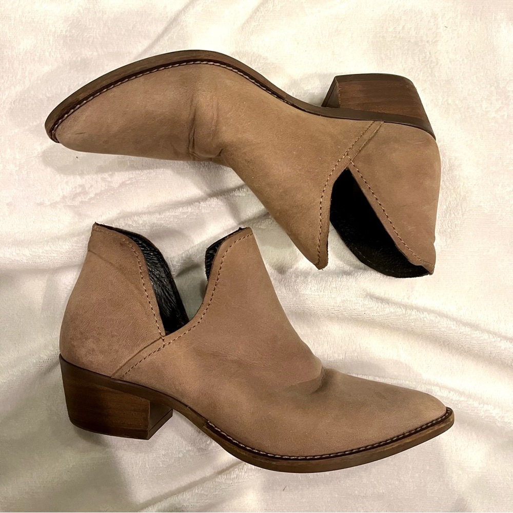 Steve Madden Austin Tan Leather Booties Size 6.5
